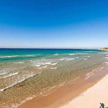 Two-Bedroom Maisonette With Sea View *