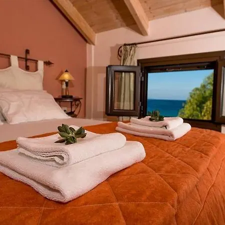 Two-Bedroom Maisonette With Sea View Apartamento *
