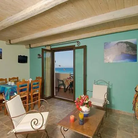 Two-Bedroom Maisonette With Sea View Amoudi